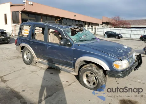 1999 Ford Explorer из США, поврежденный, VIN 1FMZU35P0XZB77099